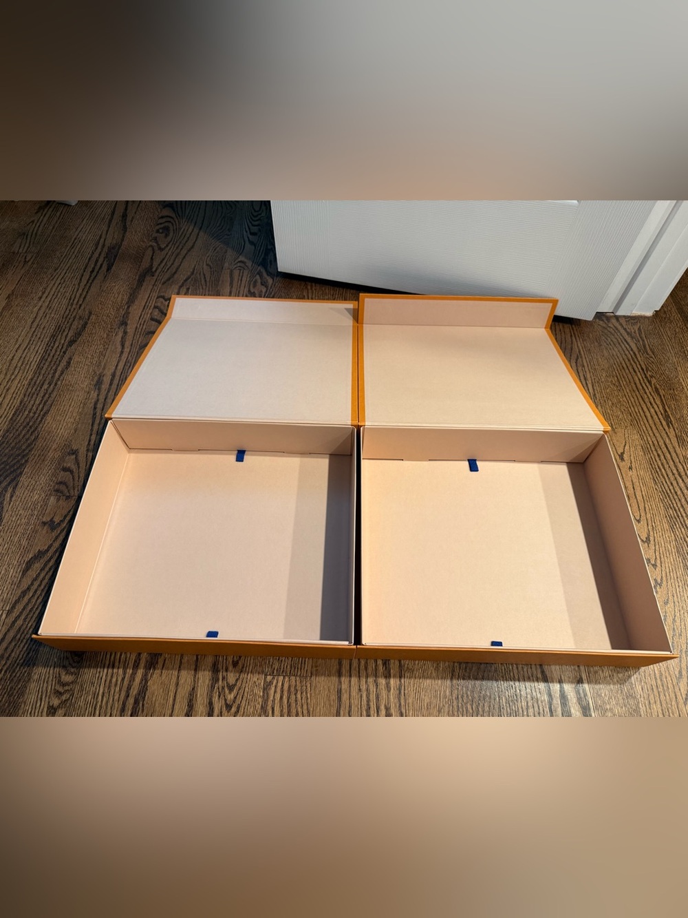 Louis Vuitton Orange Gift Boxes with Black Logo - Pair - Picture 5 of 5